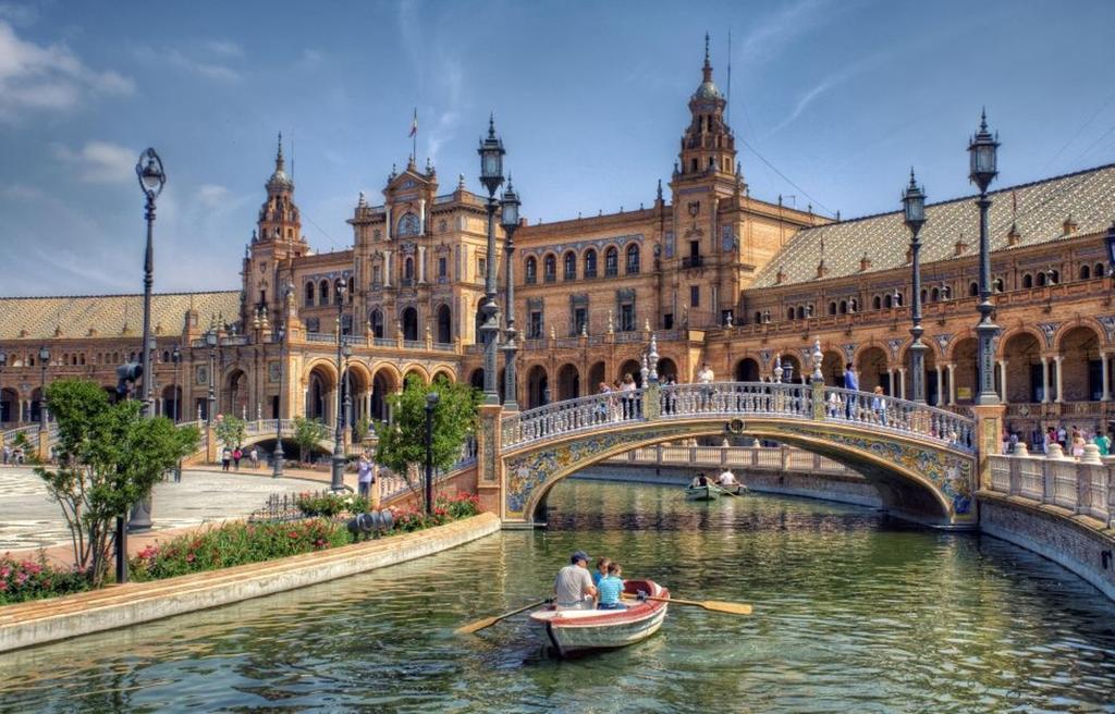 Like Home Sevilla - Museo Exterior foto